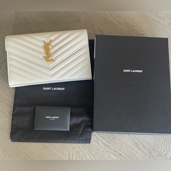 AUTHENTIC Yves Saint Laurent Envelope Chain Purse BNIB - Picture 6 of 6